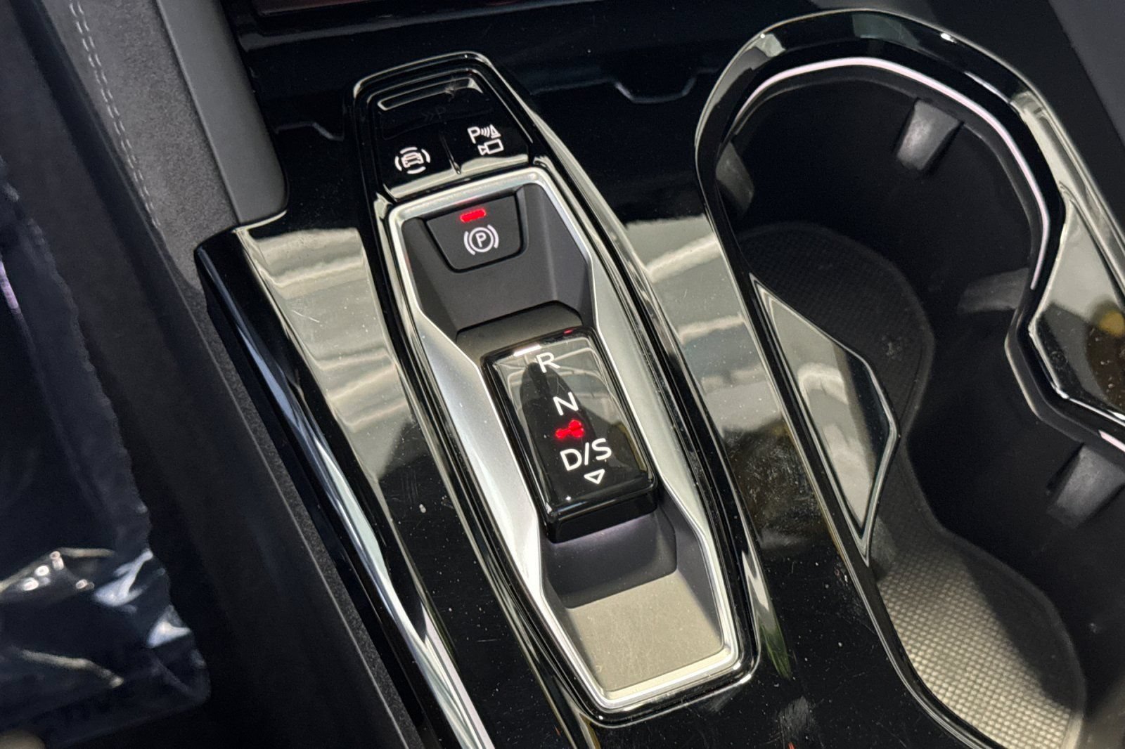 Used 2025 Audi SQ5 Premium Plus AWD/4WD image 24