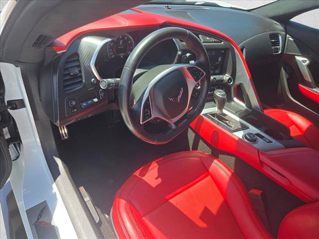 Used 2015 Chevrolet Corvette Z06 w/ 3LZ Preferred Equipment Group RWD image 13