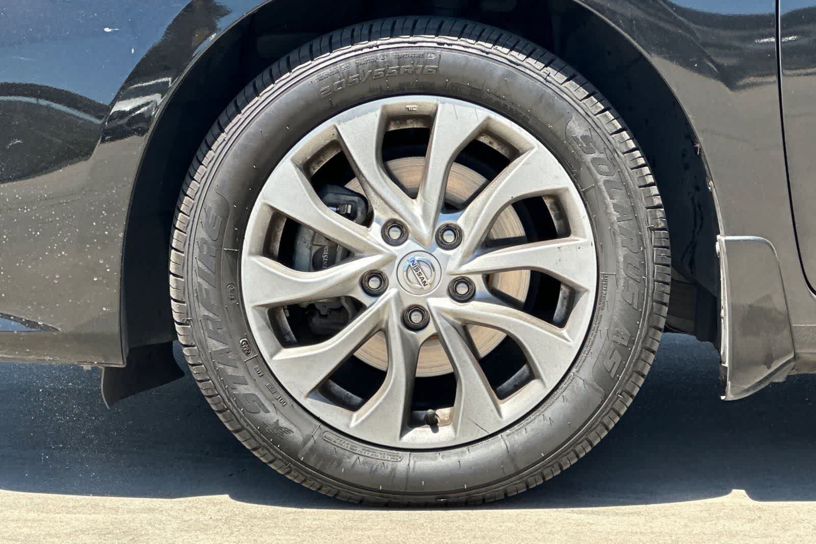 Used 2019 Nissan Sentra SV FWD image 12