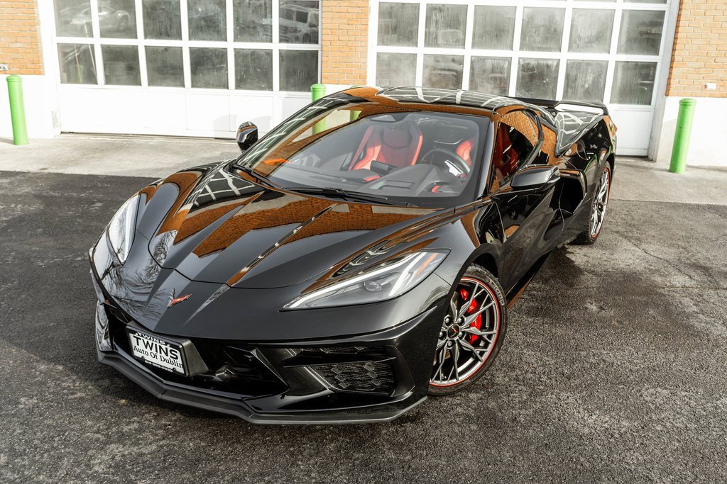 Used 2024 Chevrolet Corvette Stingray Preferred Cpe w/ Z51 Performance Package image 2