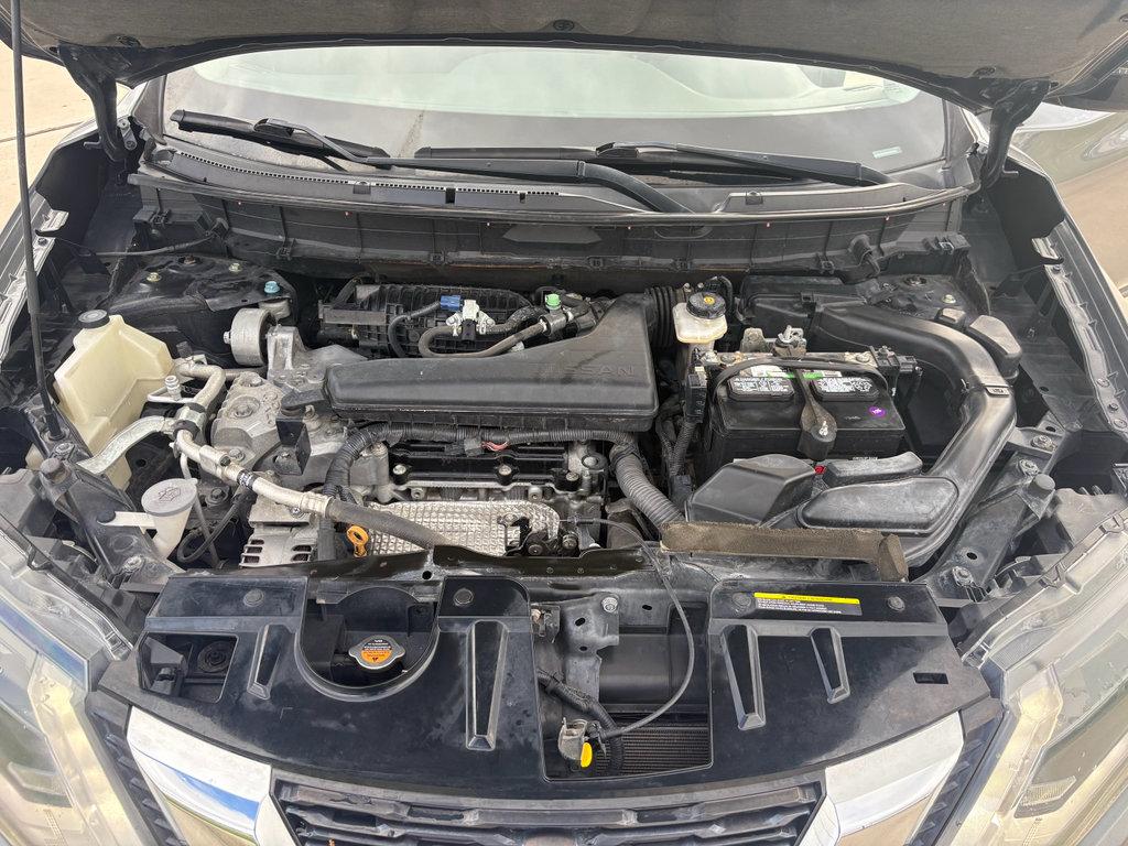 Used 2017 Nissan Rogue SV w/ Midnight Edition Package image 24