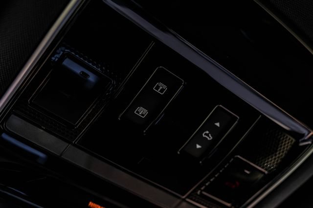 New 2026 Land Rover Range Rover SE AWD/4WD image 33