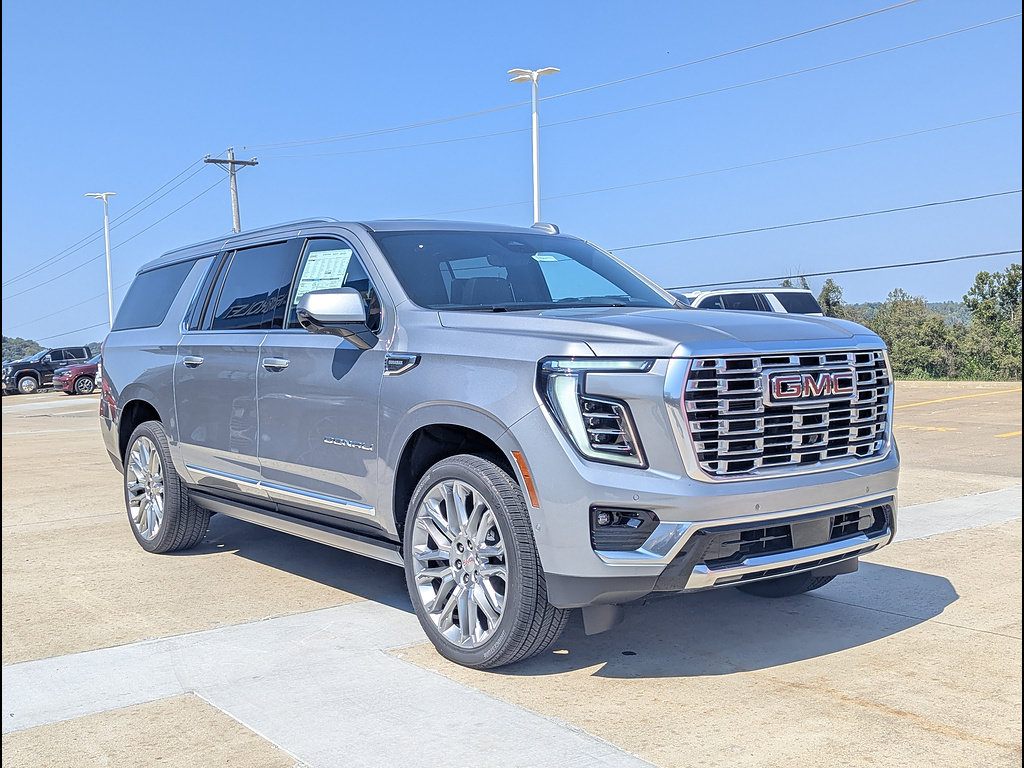 New 2026 GMC Yukon XL Denali w/ Denali Reserve Package AWD/4WD image 5