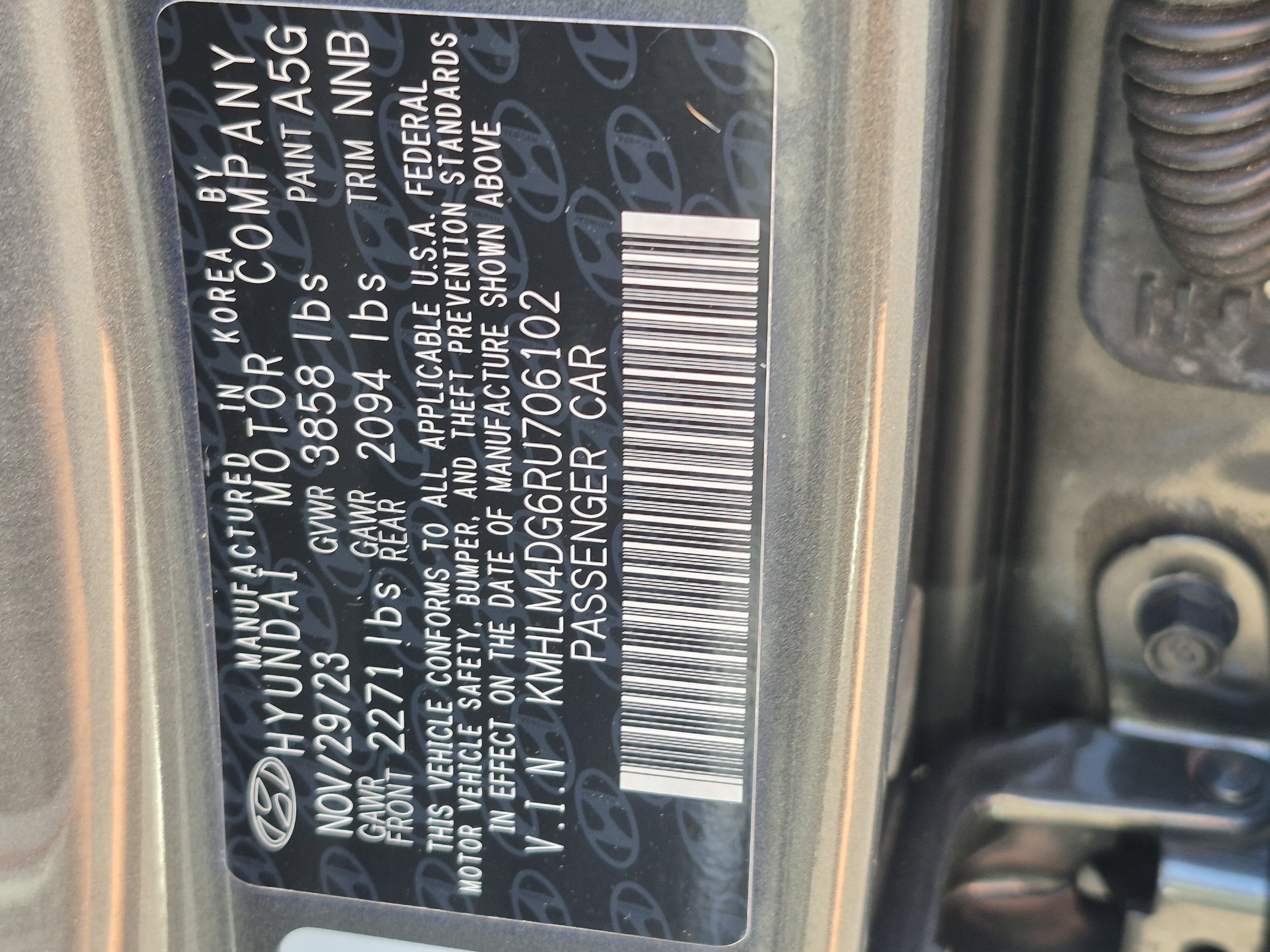 Used 2024 Hyundai Elantra SEL FWD image 33