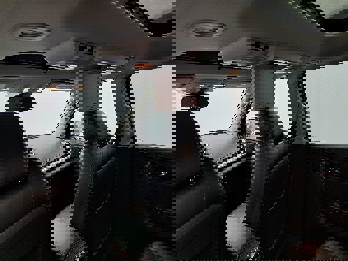 Used 2017 GMC Acadia Limited SLT image 3