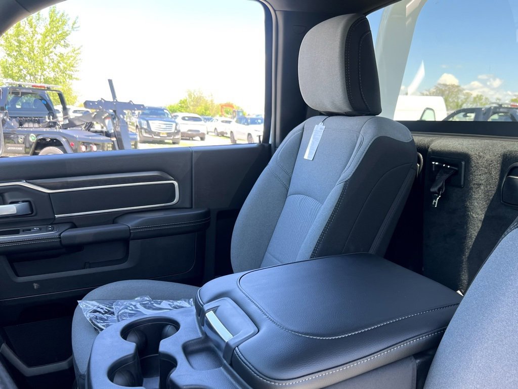 New 2024 RAM 4500 SLT w/ Quick Order Package 2YG SLT image 14