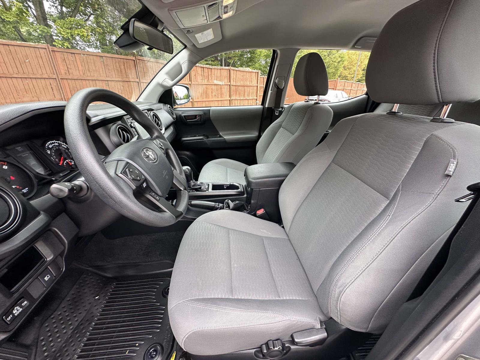 Used 2018 Toyota Tacoma SR image 14