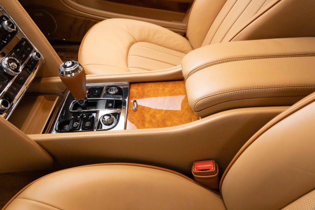 Used 2012 Bentley Mulsanne image 30