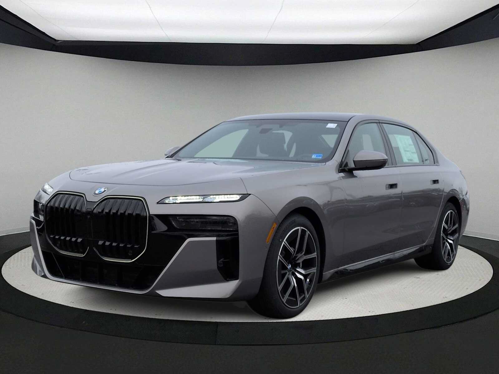 New 2026 BMW 760i xDrive w/ Executive Package AWD/4WD image 4