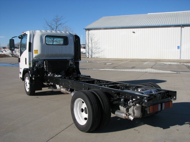 New 2024 Chevrolet Low Cab Forward 5500XG RWD image 7