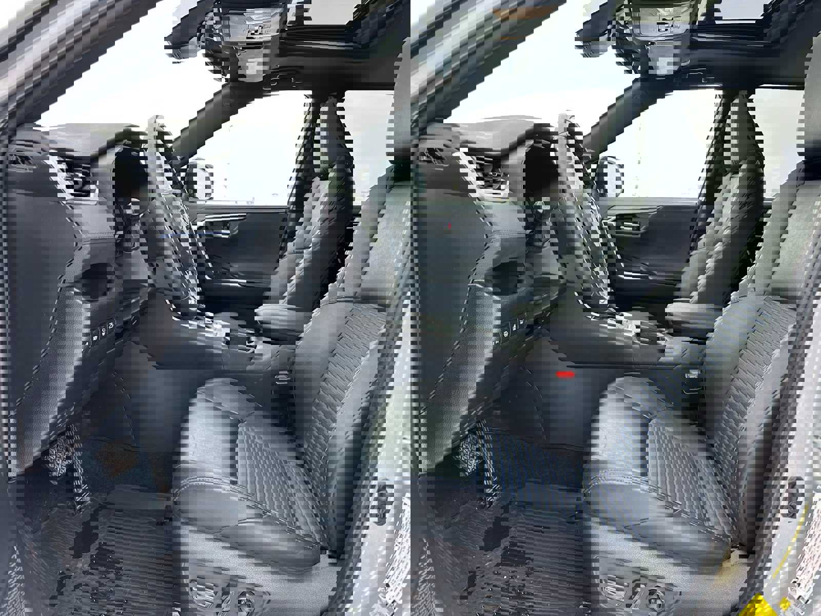 Used 2023 Toyota RAV4 XSE image 21