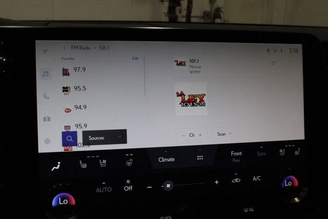 Used 2023 Lexus RX 350 w/ Accessory Package (Z1) image 33