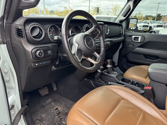 Used 2023 Jeep Wrangler Unlimited Sahara w/ Cold Weather Group AWD/4WD image 18