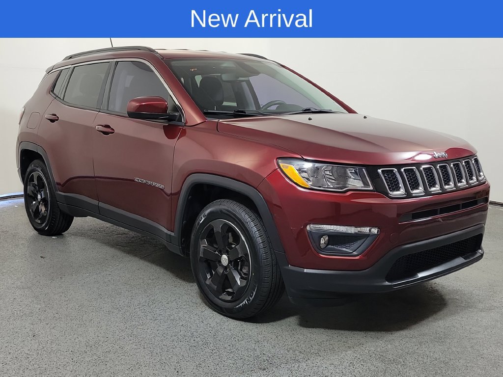 Used 2021 Jeep Compass Latitude FWD image 1