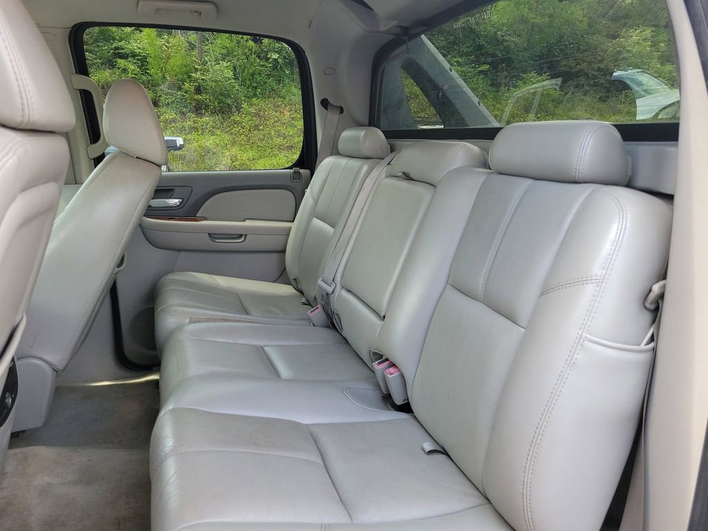 Used 2007 Chevrolet Avalanche LT w/ LT Preferred Equipment Group AWD/4WD image 29