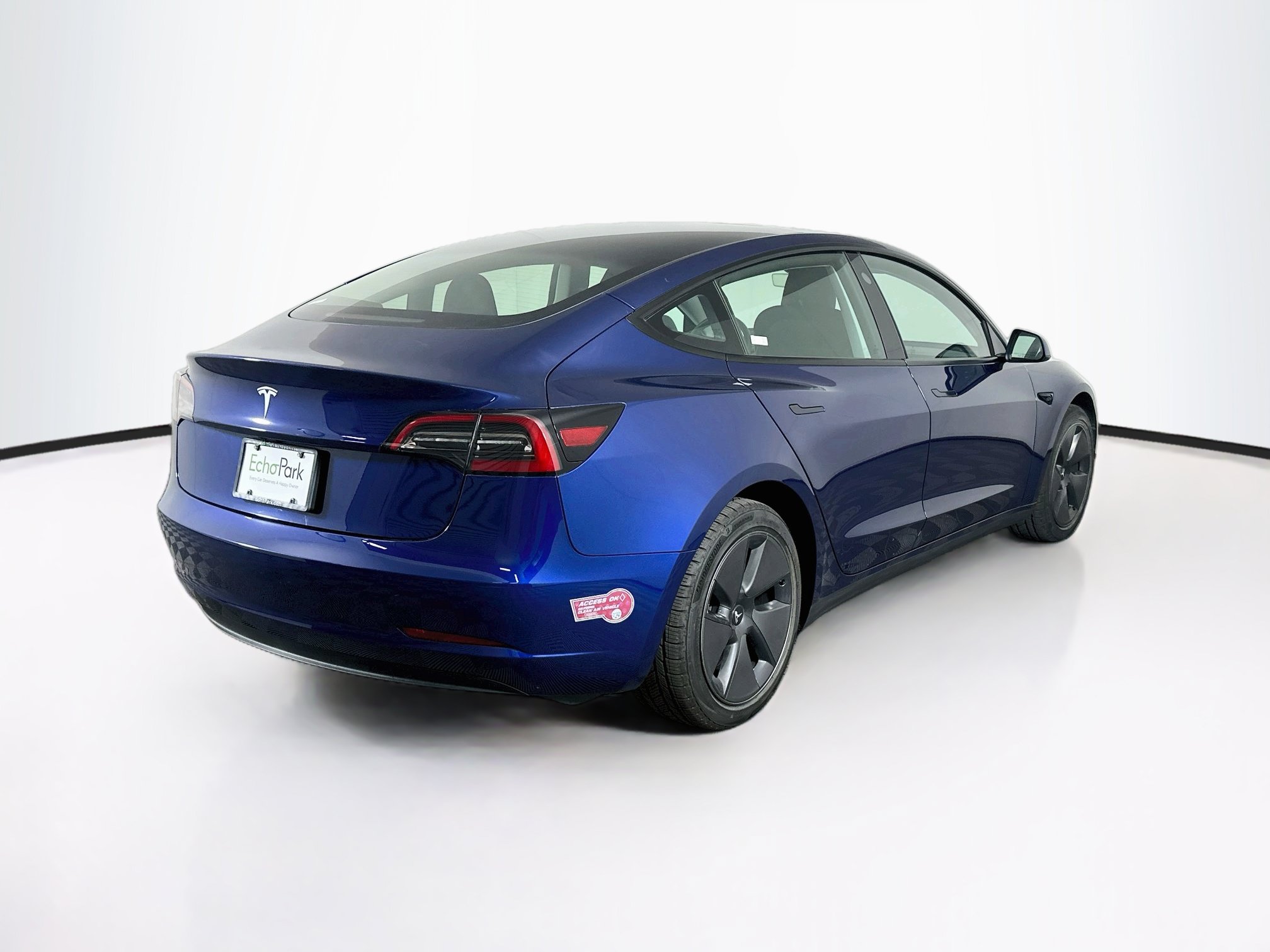 Used 2023 Tesla Model 3 Standard Range RWD image 9