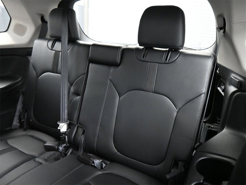 Used 2025 Honda Pilot Touring image 20