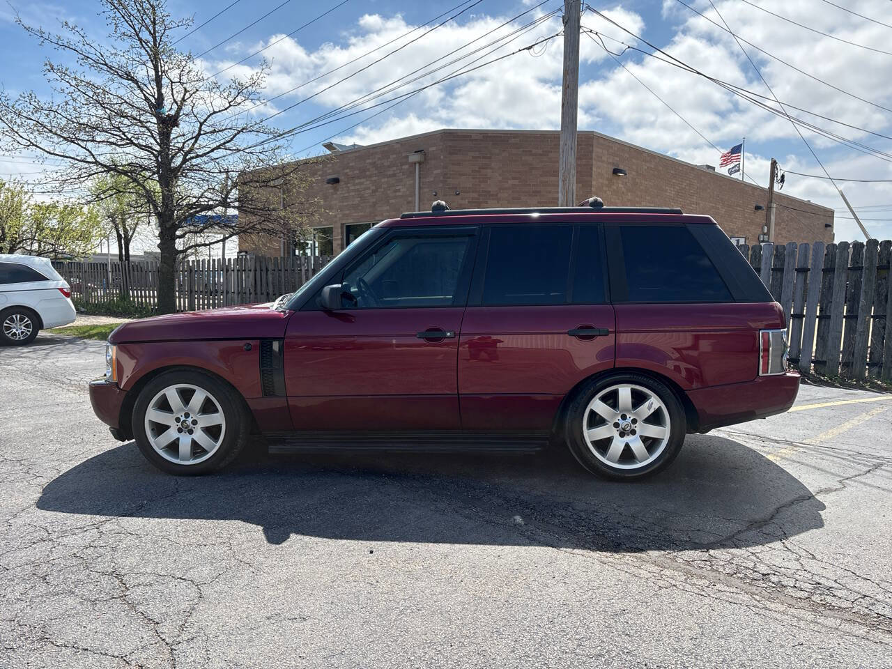 Used 2004 Land Rover Range Rover HSE AWD/4WD image 2