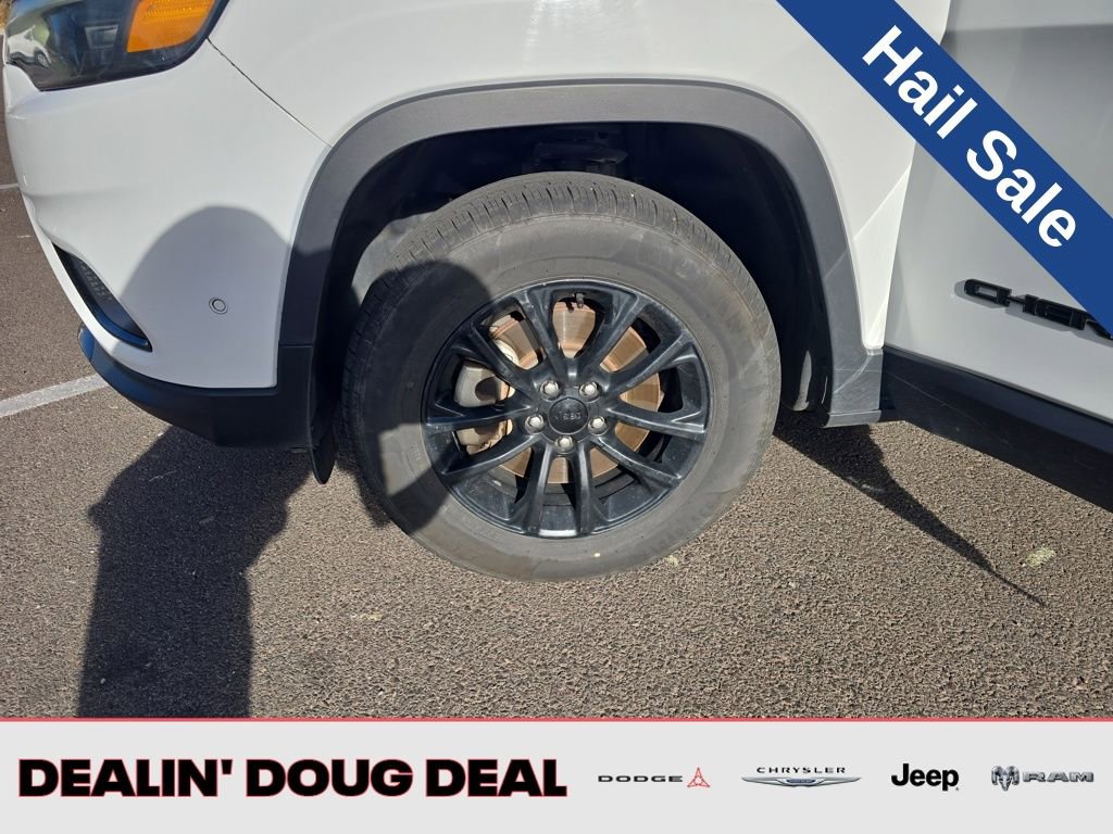 Used 2023 Jeep Cherokee Altitude Lux image 27