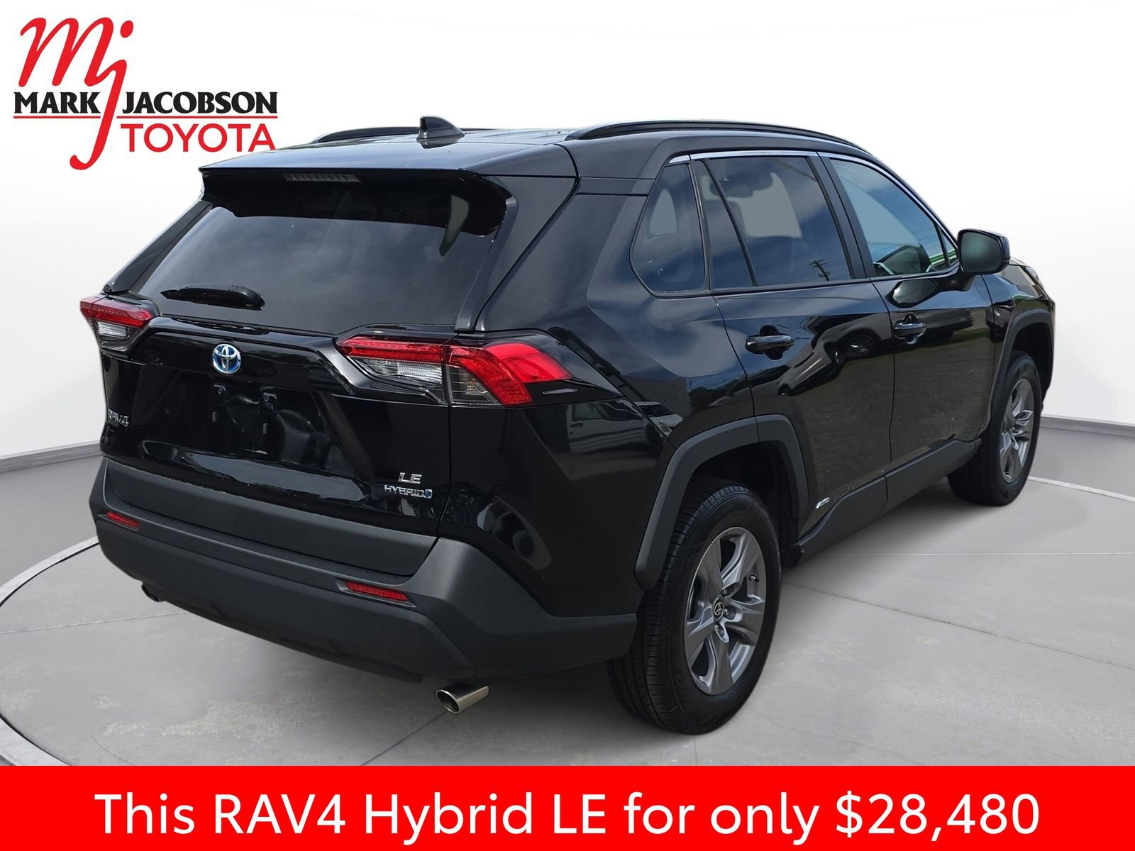 Used 2023 Toyota RAV4 LE image 9