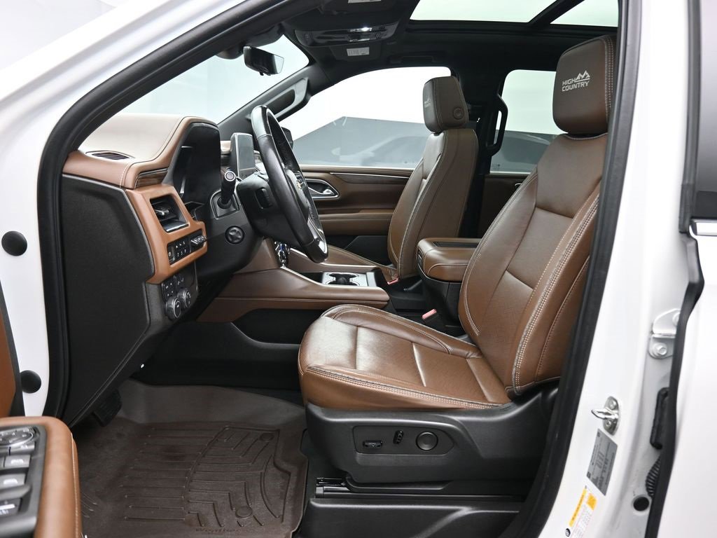 Used 2023 Chevrolet Suburban High Country w/ Premium Package 2 image 12