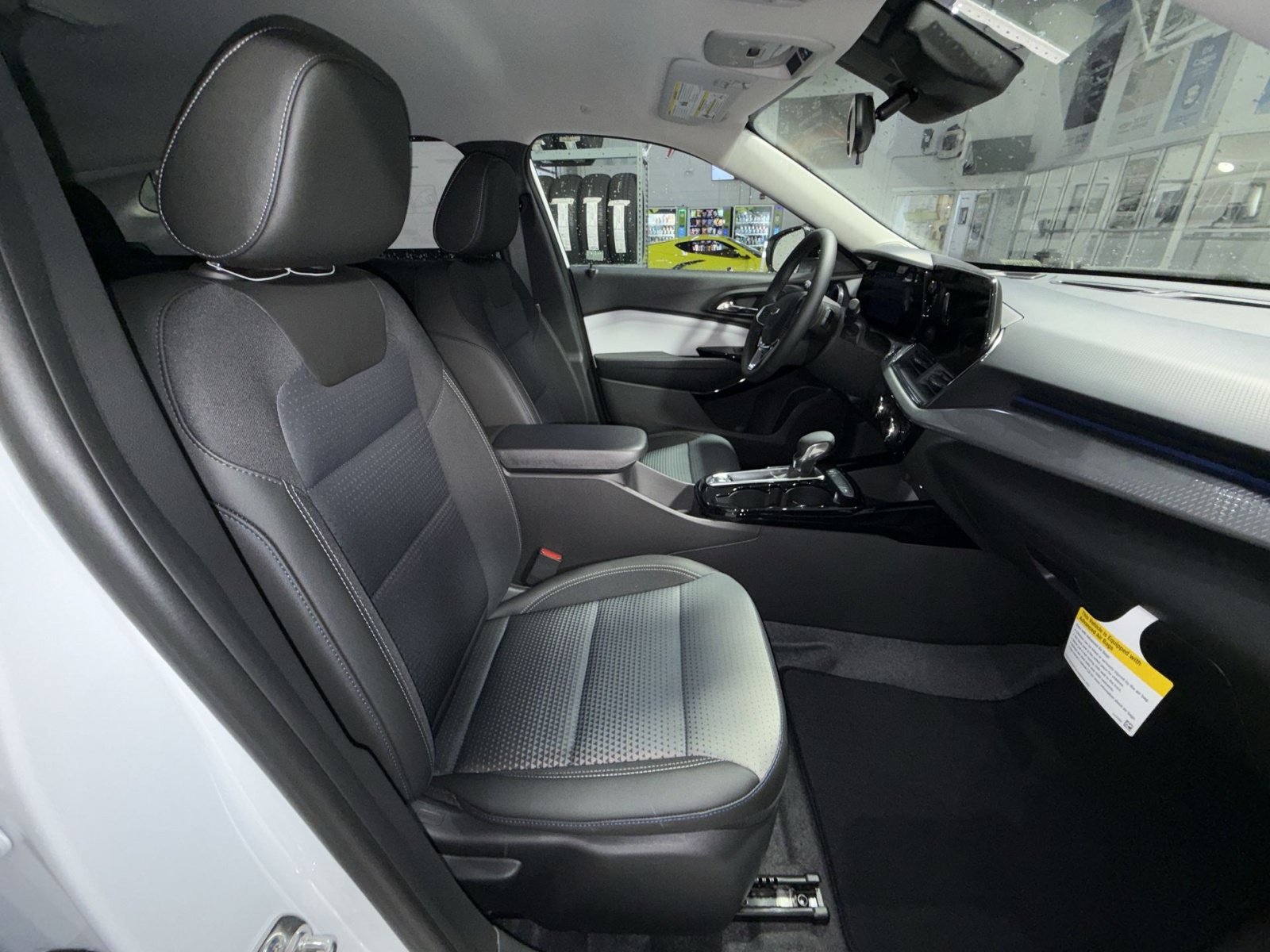 New 2026 Chevrolet Trax LT w/ Driver Confidence Package FWD image 27