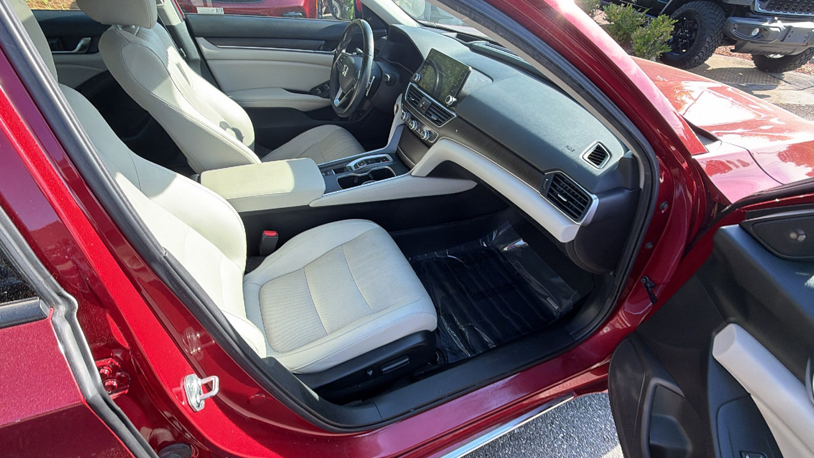 Used 2019 Honda Accord Touring image 20
