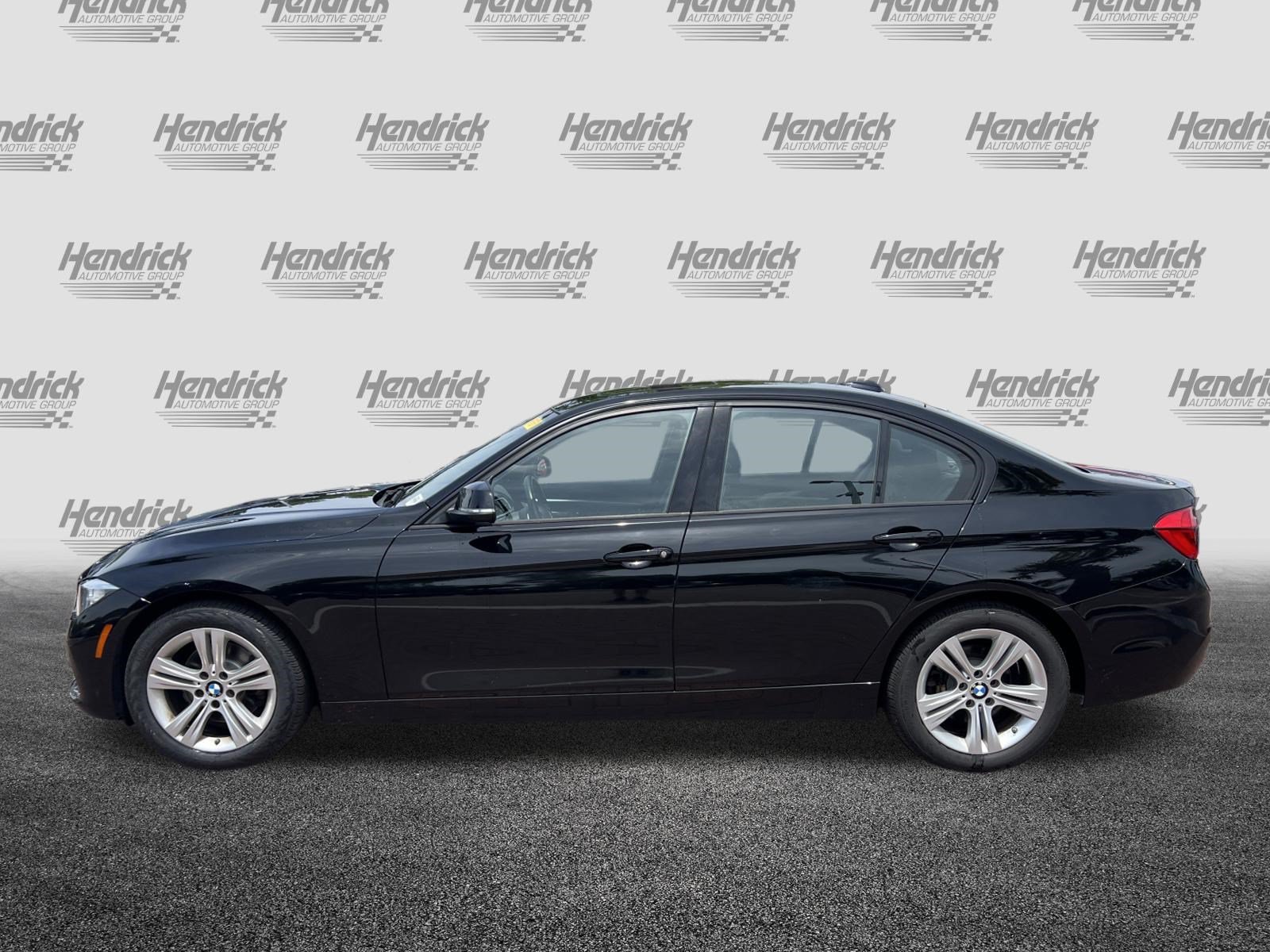 Used 2016 BMW 328i xDrive Sedan AWD/4WD image 7
