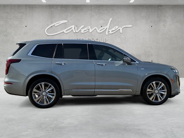 Certified 2024 Cadillac XT6 Premium Luxury FWD image 17