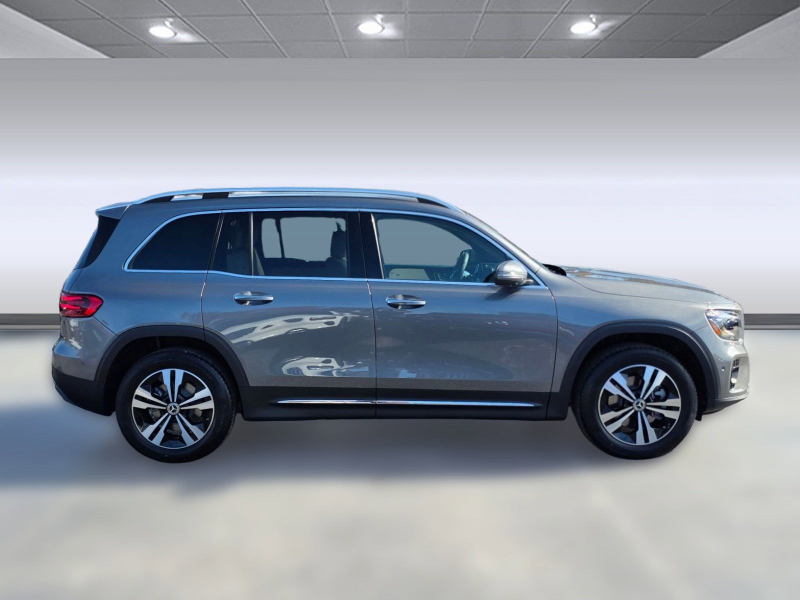 New 2026 Mercedes-Benz GLB 250 4MATIC image 6