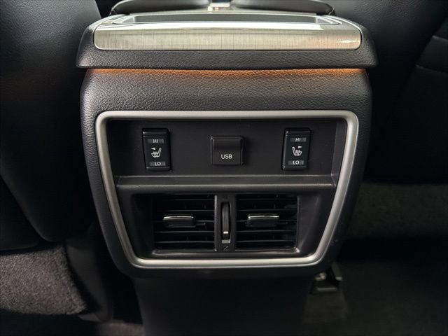 Used 2016 Nissan Murano Platinum w/ Platinum Technology Package image 27