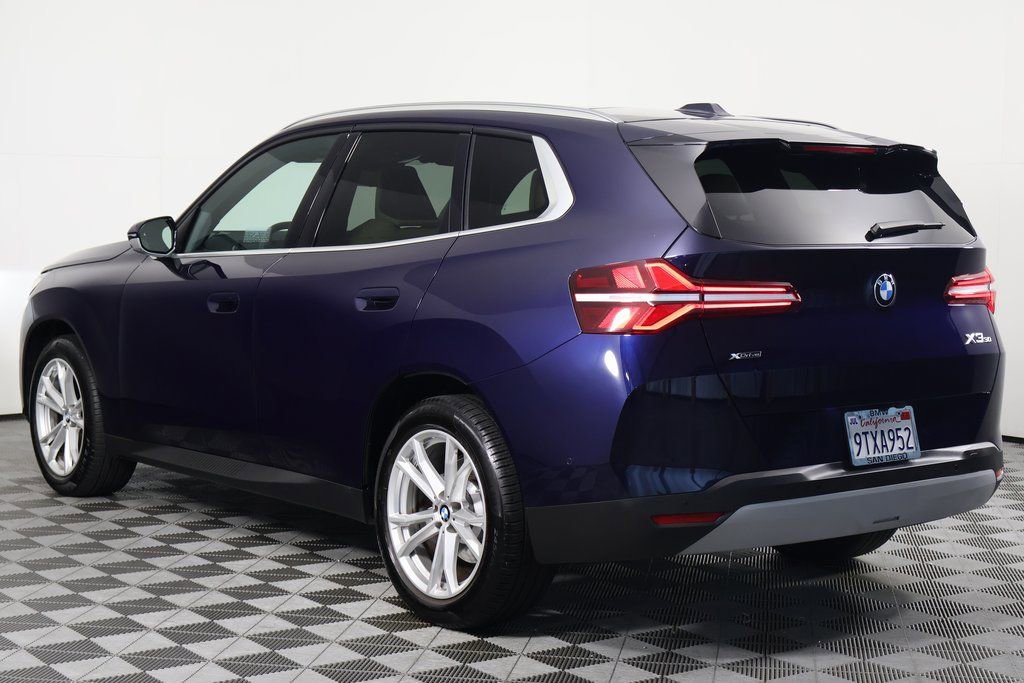 Used 2025 BMW X3 xDrive30i w/ Premium Package image 6