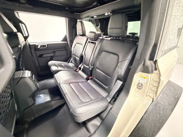 Used 2025 Ford Bronco Badlands w/ Sasquatch Package AWD/4WD image 23