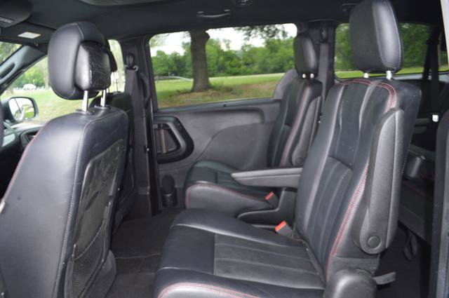 Used 2018 Dodge Grand Caravan GT FWD image 13