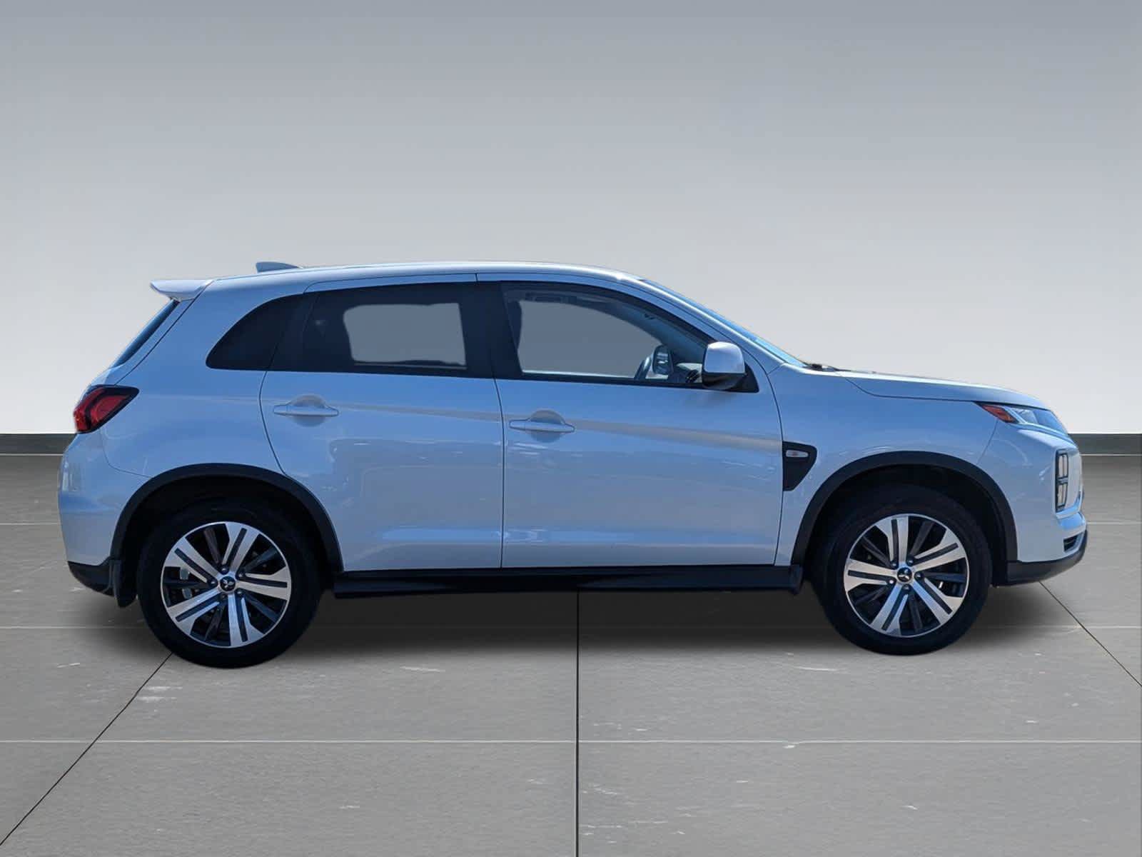 Used 2022 Mitsubishi Outlander Sport ES AWD/4WD image 4