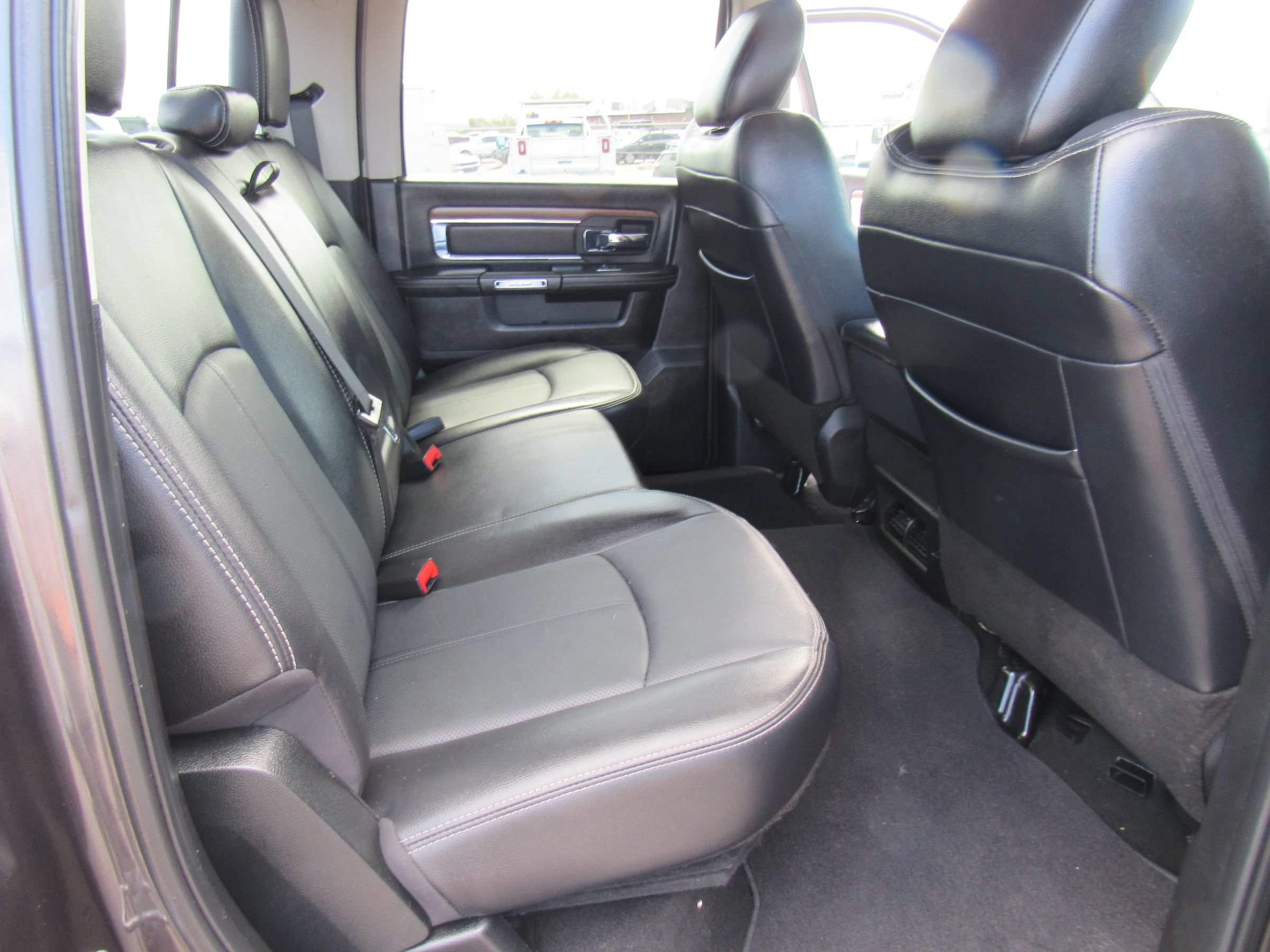 Used 2018 RAM 2500 Laramie w/ Convenience Group AWD/4WD image 12