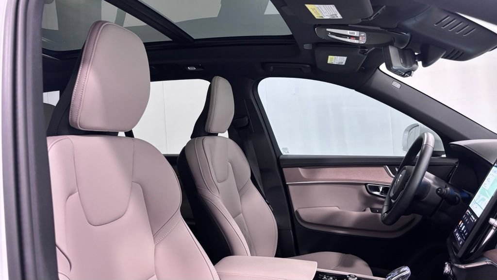 Certified 2025 Volvo XC90 B5 Core w/ Protection Package AWD/4WD image 19
