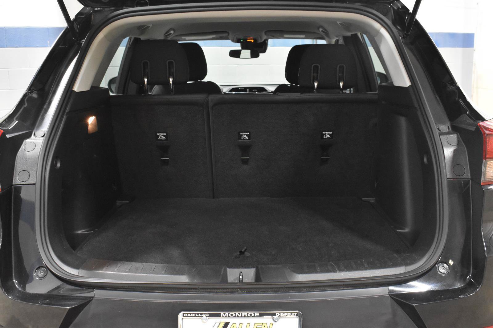 Used 2023 Chevrolet TrailBlazer LS FWD image 27