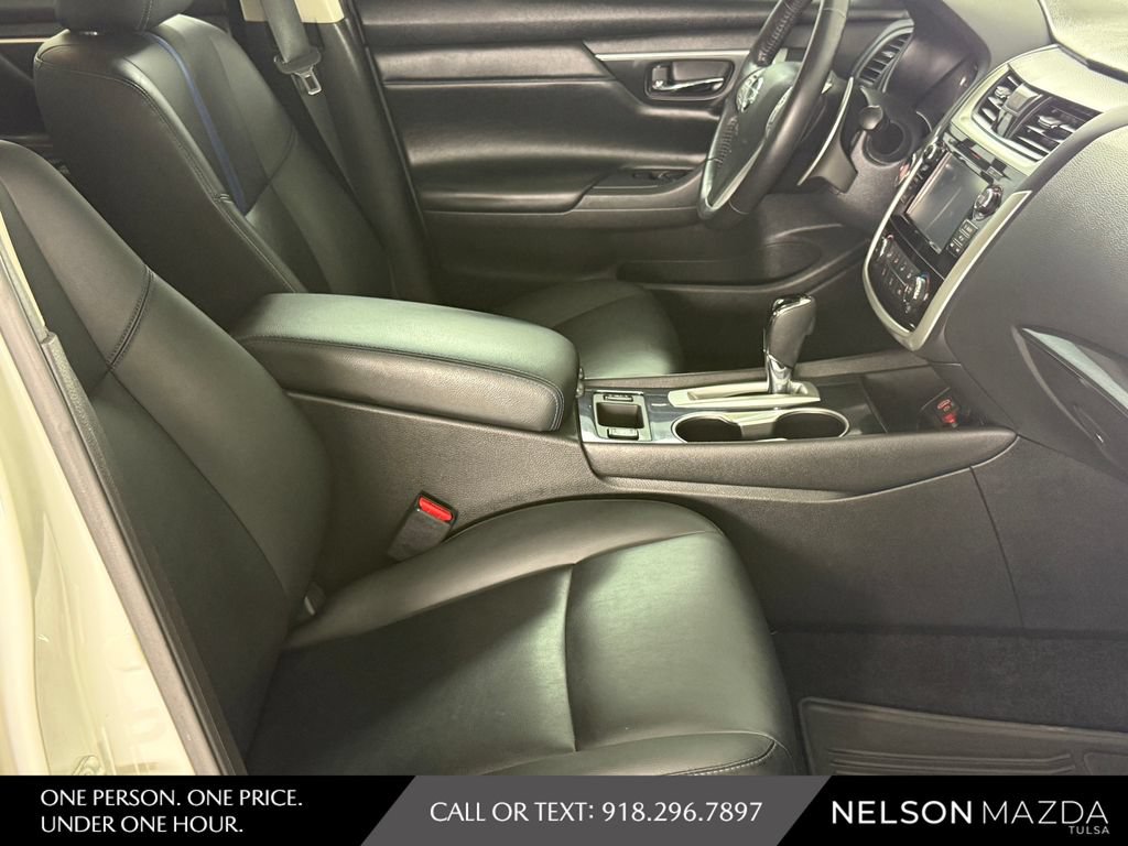 Used 2018 Nissan Altima 2.5 SR w/ SR Midnight Edition FWD image 42