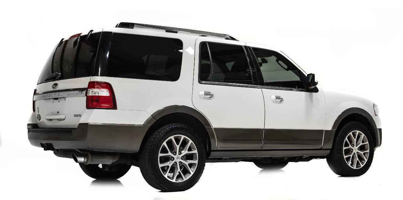 Used 2015 Ford Expedition King Ranch RWD image 3