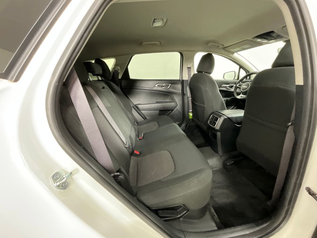 Used 2023 Kia Sportage LX FWD image 23
