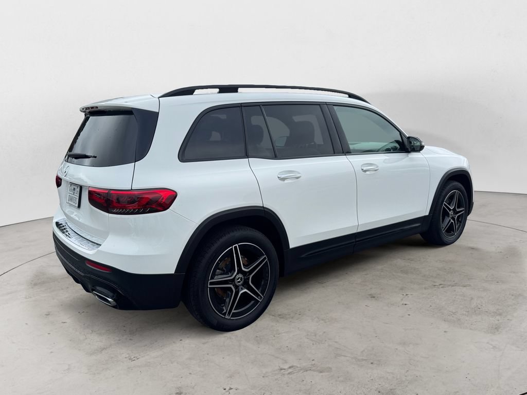 Used 2022 Mercedes-Benz GLB 250 4MATIC image 7