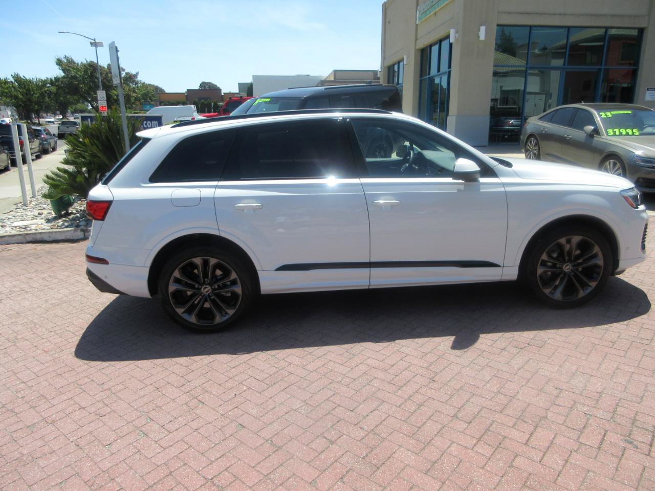 Used 2025 Audi Q7 3.0T Premium Plus w/ Premium Plus Package AWD/4WD image 93
