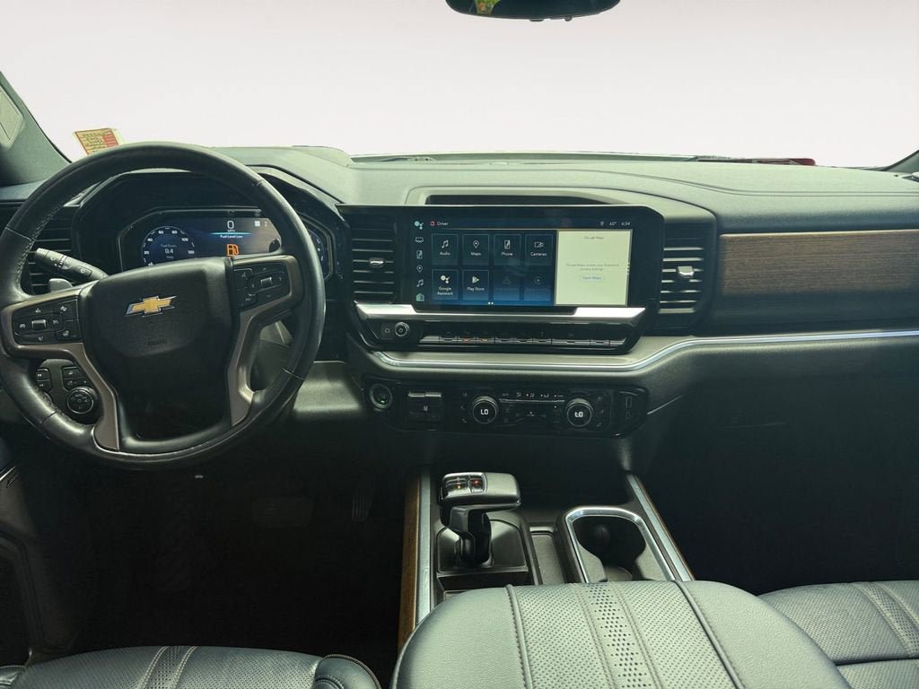 Used 2023 Chevrolet Silverado 1500 High Country w/ Technology Package AWD/4WD image 10