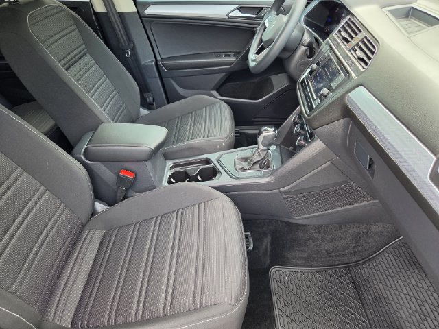 Used 2023 Volkswagen Tiguan S FWD image 12
