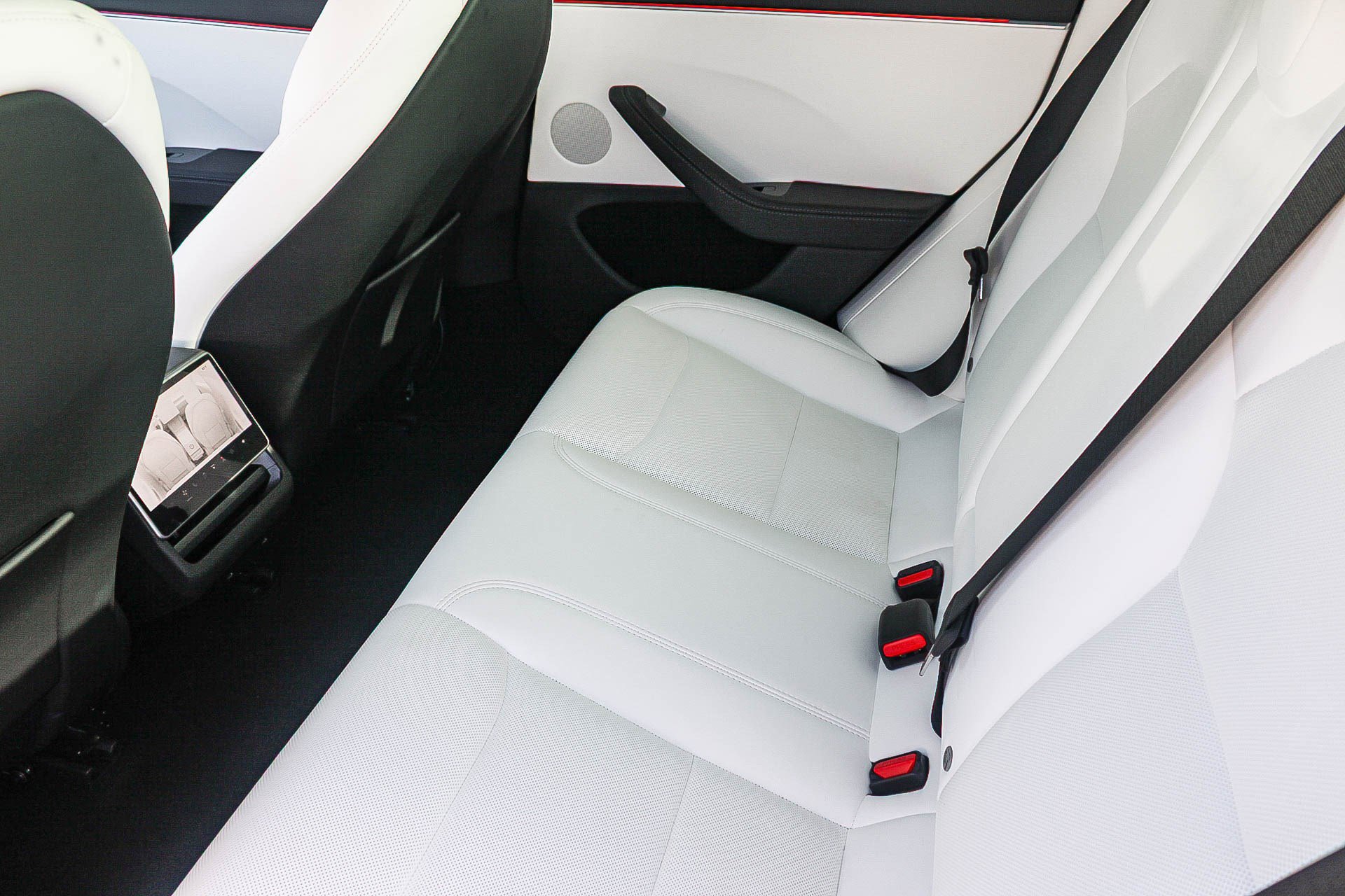 Used 2025 Tesla Model 3 Long Range image 19