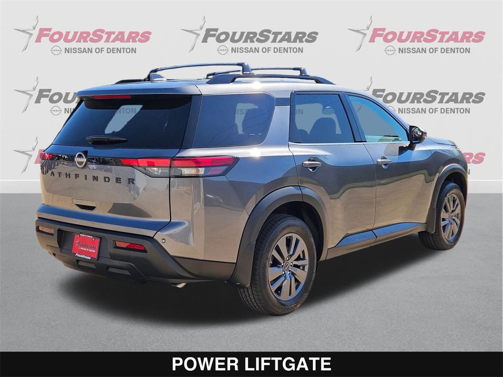 New 2025 Nissan Pathfinder SV image 4