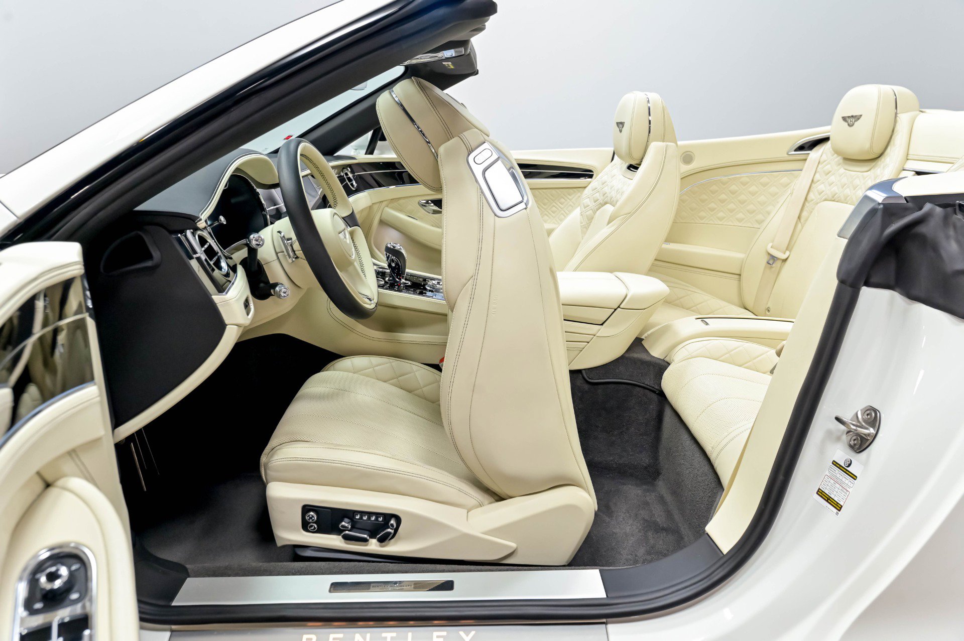 Used 2020 Bentley Continental GT AWD/4WD image 39