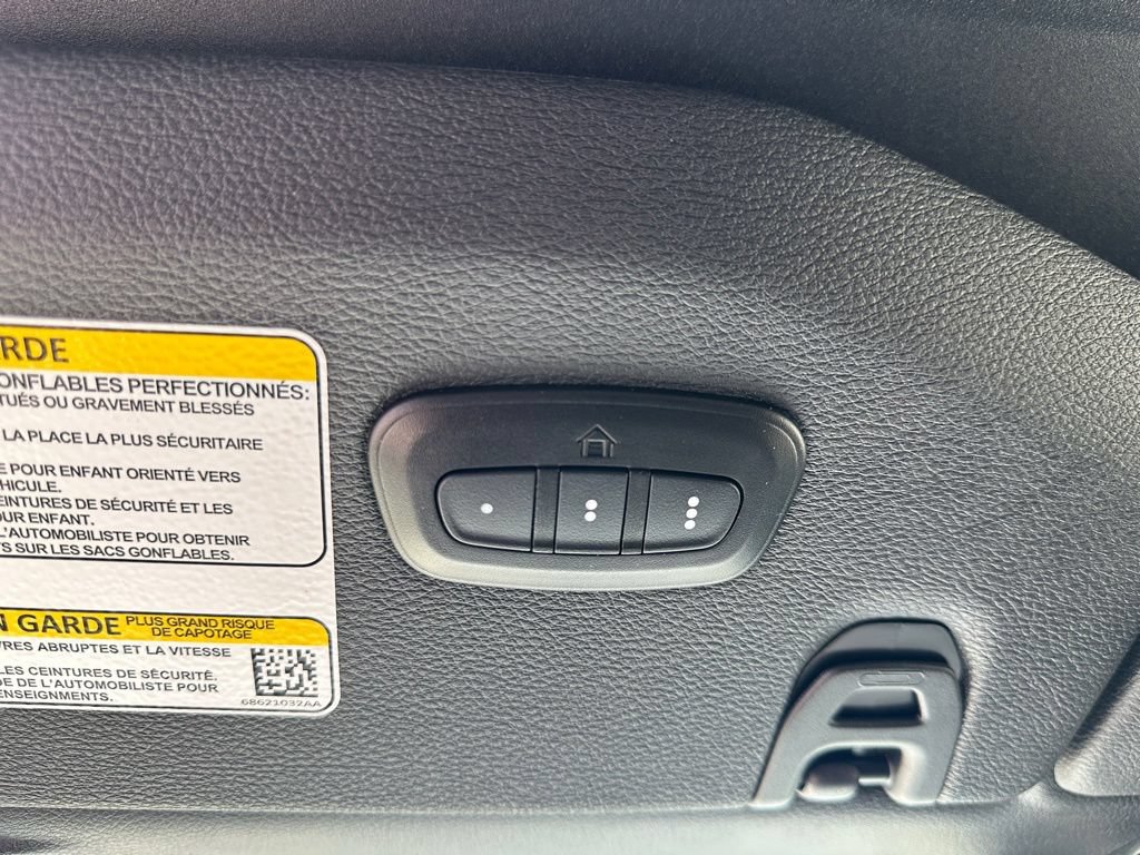 Used 2024 Jeep Wrangler High Altitude AWD/4WD image 22
