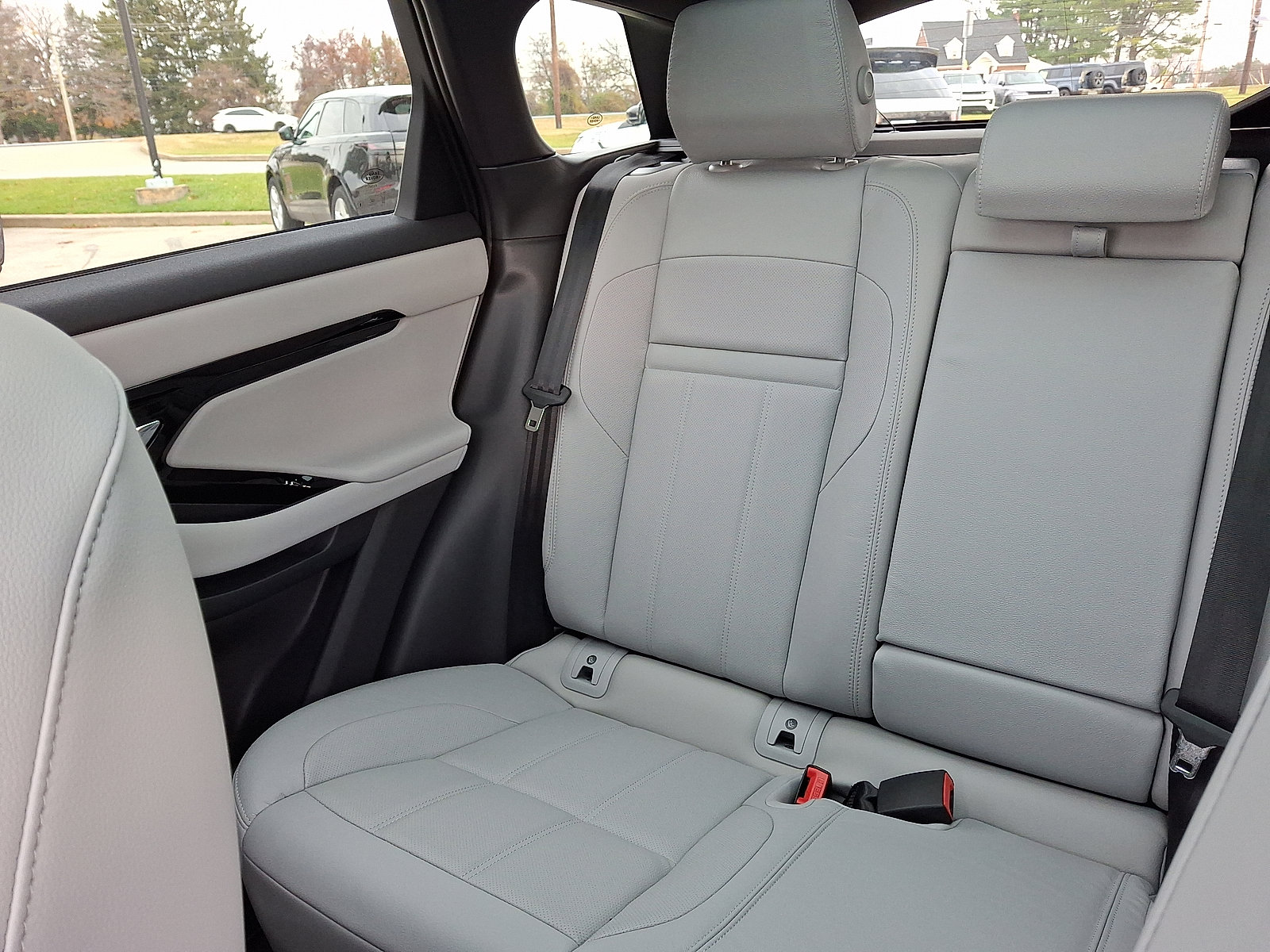 New 2026 Land Rover Range Rover Evoque S image 15